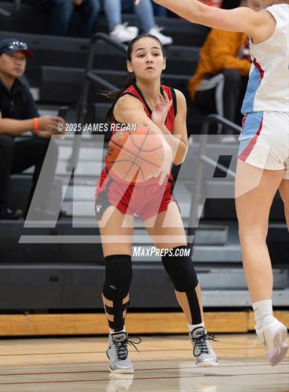 Thumbnail 1 in Hillsdale vs. Westmont (CIF CCS D2 Girls Basketball Quarterfinal) photogallery.