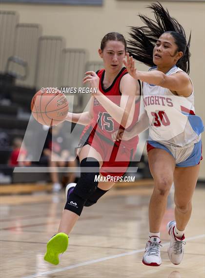 Thumbnail 3 in Hillsdale vs. Westmont (CIF CCS D2 Girls Basketball Quarterfinal) photogallery.