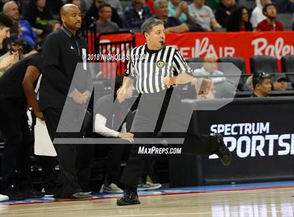 Thumbnail 2 in Santa Clarita Christian vs. Argonaut (CIF State D5 Finals) photogallery.