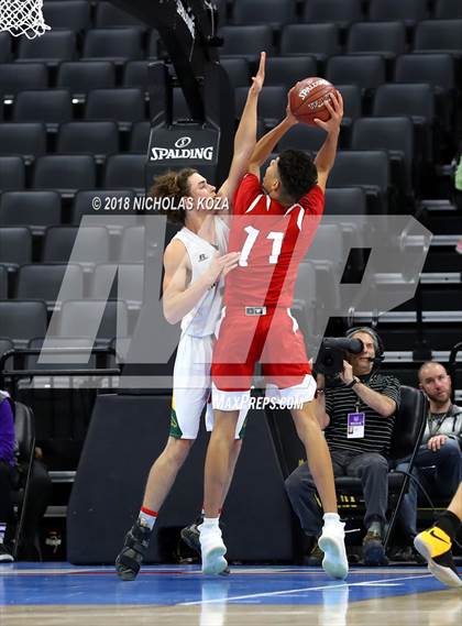 Thumbnail 3 in Santa Clarita Christian vs. Argonaut (CIF State D5 Finals) photogallery.