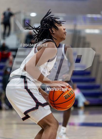Thumbnail 1 in Corner Canyon vs. Cardinal Ritter College Prep (Holiday Hoopfest) photogallery.