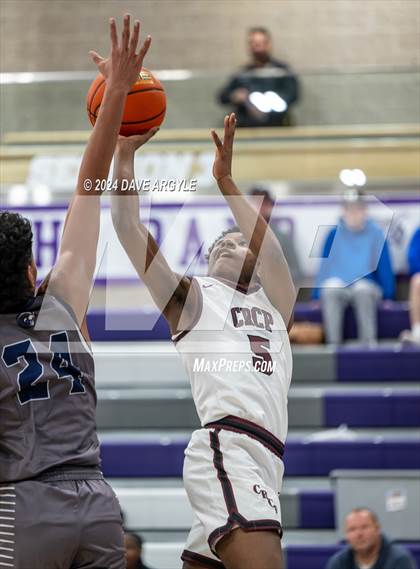 Thumbnail 2 in Corner Canyon vs. Cardinal Ritter College Prep (Holiday Hoopfest) photogallery.