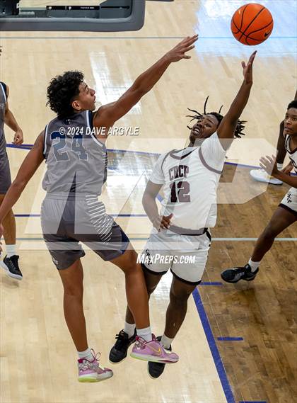 Thumbnail 1 in Corner Canyon vs. Cardinal Ritter College Prep (Holiday Hoopfest) photogallery.