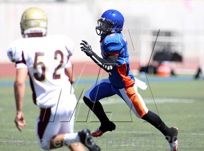 Thumbnail 3 in Westlake vs Oaks Christian (Battle for Veterans) photogallery.