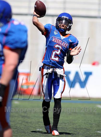 Thumbnail 3 in Westlake vs Oaks Christian (Battle for Veterans) photogallery.