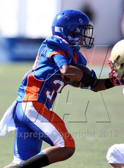 Thumbnail 1 in Westlake vs Oaks Christian (Battle for Veterans) photogallery.