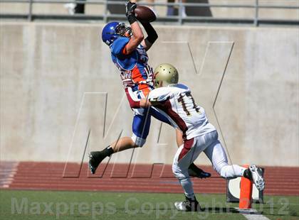 Thumbnail 2 in Westlake vs Oaks Christian (Battle for Veterans) photogallery.