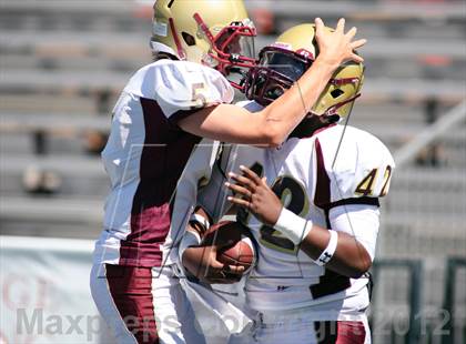 Thumbnail 2 in Westlake vs Oaks Christian (Battle for Veterans) photogallery.