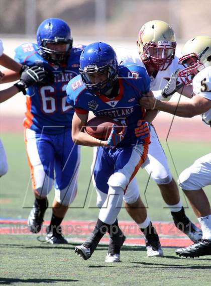 Thumbnail 1 in Westlake vs Oaks Christian (Battle for Veterans) photogallery.
