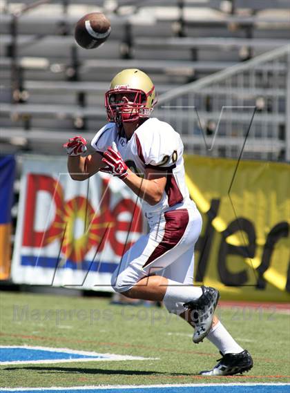 Thumbnail 2 in Westlake vs Oaks Christian (Battle for Veterans) photogallery.