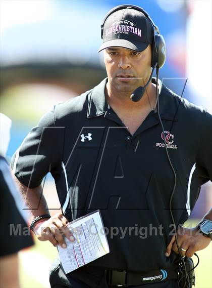 Thumbnail 3 in Westlake vs Oaks Christian (Battle for Veterans) photogallery.