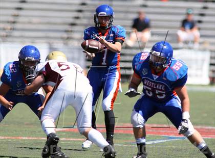 Thumbnail 3 in Westlake vs Oaks Christian (Battle for Veterans) photogallery.
