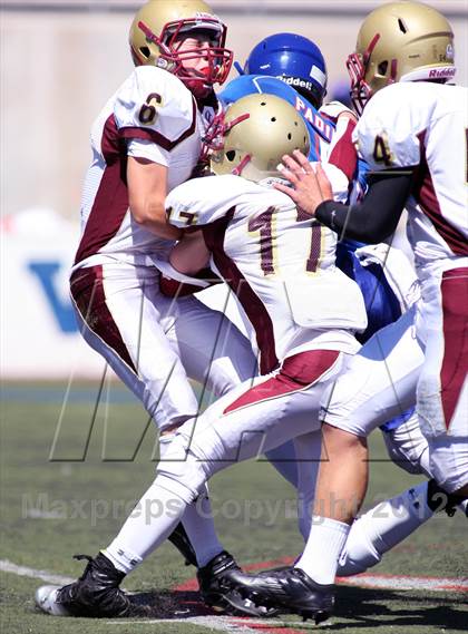 Thumbnail 2 in Westlake vs Oaks Christian (Battle for Veterans) photogallery.