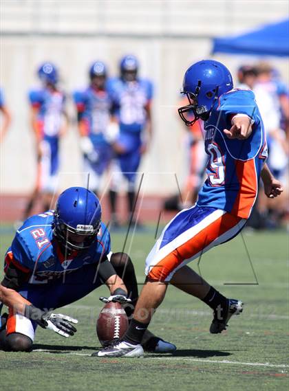 Thumbnail 1 in Westlake vs Oaks Christian (Battle for Veterans) photogallery.