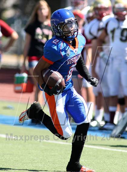 Thumbnail 3 in Westlake vs Oaks Christian (Battle for Veterans) photogallery.
