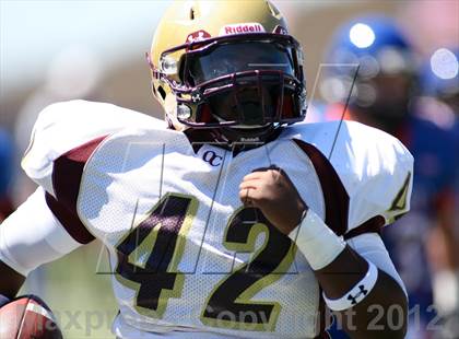 Thumbnail 3 in Westlake vs Oaks Christian (Battle for Veterans) photogallery.