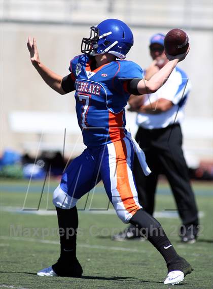 Thumbnail 1 in Westlake vs Oaks Christian (Battle for Veterans) photogallery.