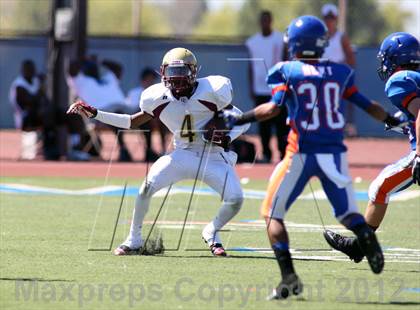 Thumbnail 3 in Westlake vs Oaks Christian (Battle for Veterans) photogallery.