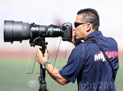 Thumbnail 2 in Westlake vs Oaks Christian (Battle for Veterans) photogallery.