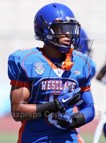 Thumbnail 1 in Westlake vs Oaks Christian (Battle for Veterans) photogallery.