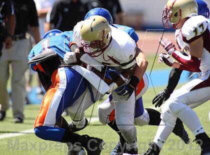Thumbnail 3 in Westlake vs Oaks Christian (Battle for Veterans) photogallery.