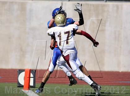 Thumbnail 3 in Westlake vs Oaks Christian (Battle for Veterans) photogallery.
