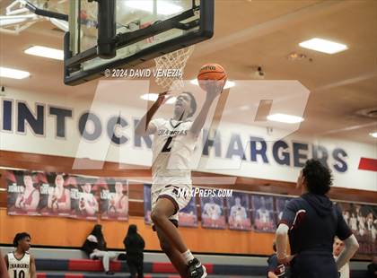 Thumbnail 3 in Metro Tech @ McClintock photogallery.