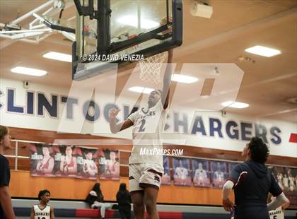 Thumbnail 1 in Metro Tech @ McClintock photogallery.