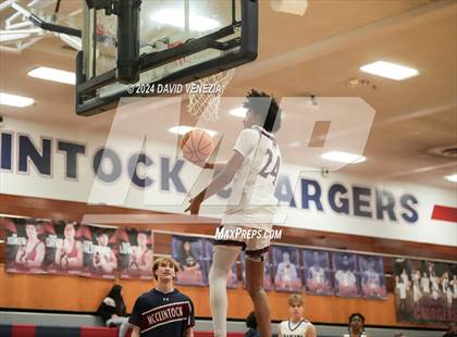 Thumbnail 2 in Metro Tech @ McClintock photogallery.