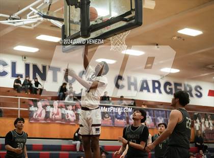 Thumbnail 1 in Metro Tech @ McClintock photogallery.