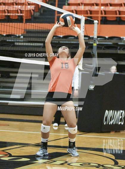 Thumbnail 1 in Sullivan Central @ Elizabethton photogallery.