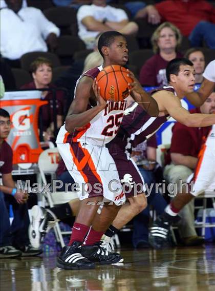 Thumbnail 3 in Tenaha vs. Eula (UIL 1A Final) photogallery.