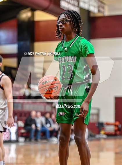 Thumbnail 2 in Tatum vs. Flatonia (Holiday Hoops Classic) photogallery.