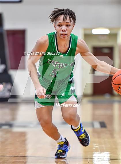 Thumbnail 2 in Tatum vs. Flatonia (Holiday Hoops Classic) photogallery.