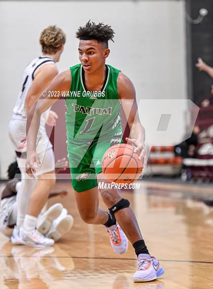 Thumbnail 1 in Tatum vs. Flatonia (Holiday Hoops Classic) photogallery.