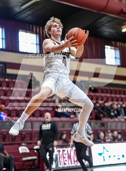 Thumbnail 2 in Tatum vs. Flatonia (Holiday Hoops Classic) photogallery.