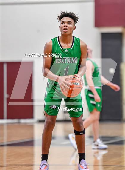 Thumbnail 3 in Tatum vs. Flatonia (Holiday Hoops Classic) photogallery.