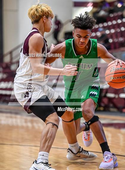 Thumbnail 3 in Tatum vs. Flatonia (Holiday Hoops Classic) photogallery.