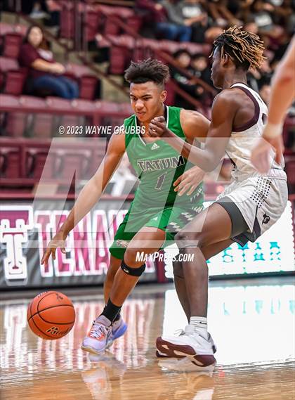 Thumbnail 3 in Tatum vs. Flatonia (Holiday Hoops Classic) photogallery.