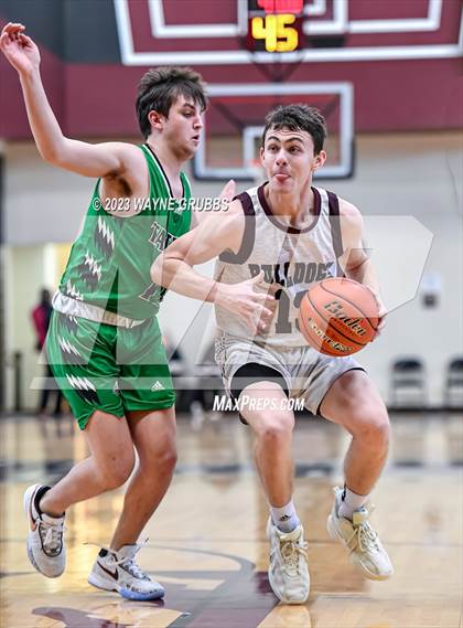 Thumbnail 1 in Tatum vs. Flatonia (Holiday Hoops Classic) photogallery.