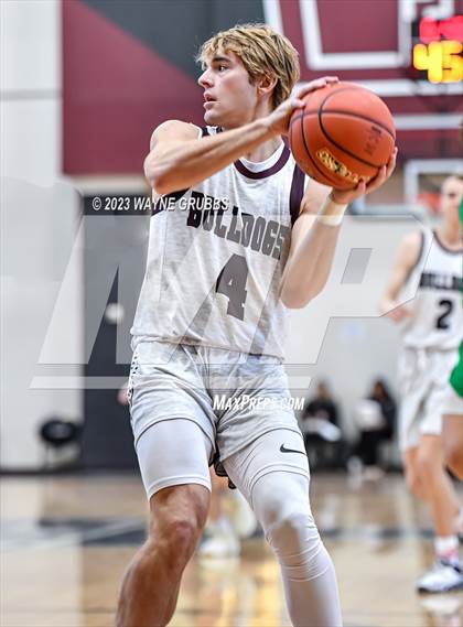 Thumbnail 2 in Tatum vs. Flatonia (Holiday Hoops Classic) photogallery.