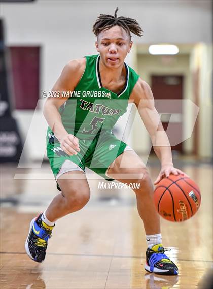 Thumbnail 3 in Tatum vs. Flatonia (Holiday Hoops Classic) photogallery.