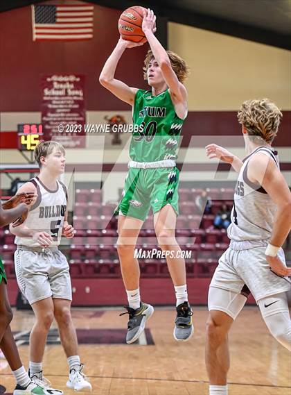 Thumbnail 2 in Tatum vs. Flatonia (Holiday Hoops Classic) photogallery.