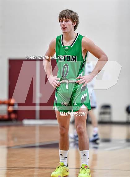 Thumbnail 3 in Tatum vs. Flatonia (Holiday Hoops Classic) photogallery.