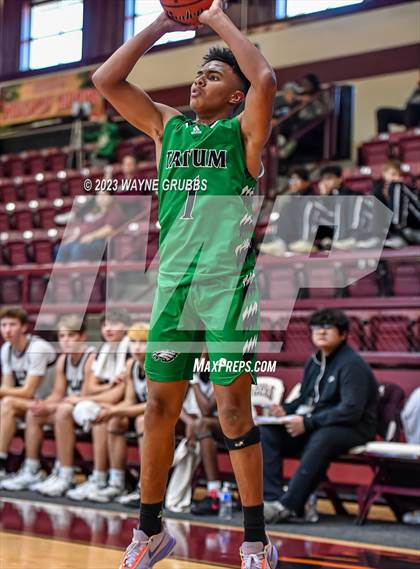 Thumbnail 2 in Tatum vs. Flatonia (Holiday Hoops Classic) photogallery.
