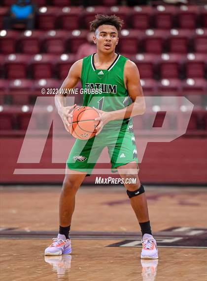 Thumbnail 3 in Tatum vs. Flatonia (Holiday Hoops Classic) photogallery.