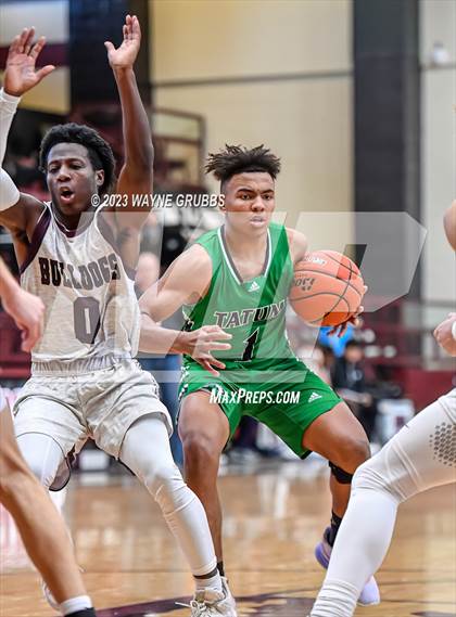 Thumbnail 2 in Tatum vs. Flatonia (Holiday Hoops Classic) photogallery.