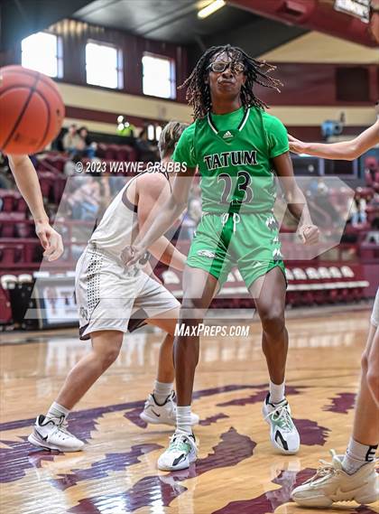 Thumbnail 1 in Tatum vs. Flatonia (Holiday Hoops Classic) photogallery.