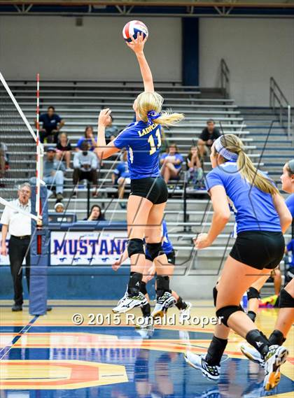 Thumbnail 1 in Sulphur Springs @ Sachse photogallery.