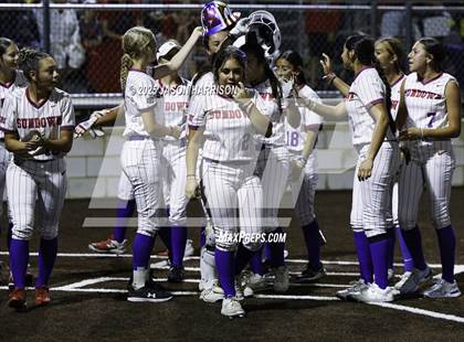 Thumbnail 2 in Sundown vs. Muenster (UIL Softball 2A Region 2 Semifinal Game 1) photogallery.